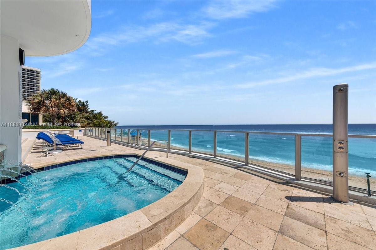 Photo of 3101 Ocean Dr  #2307, Hollywood, Florida, 33019 - 