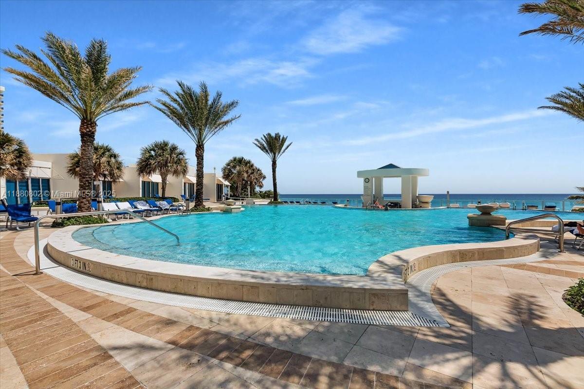Photo of 3101 Ocean Dr  #2307, Hollywood, Florida, 33019 - 