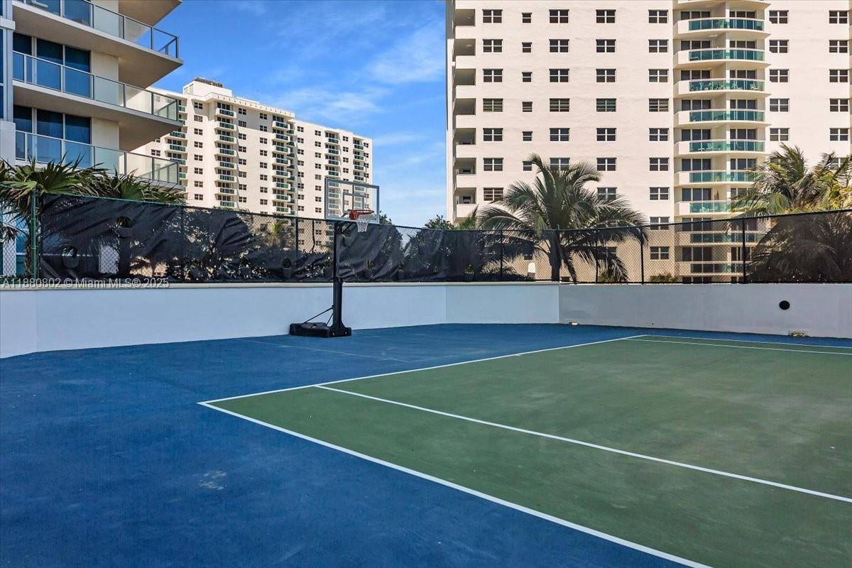 Photo of 3101 Ocean Dr  #2307, Hollywood, Florida, 33019 - 