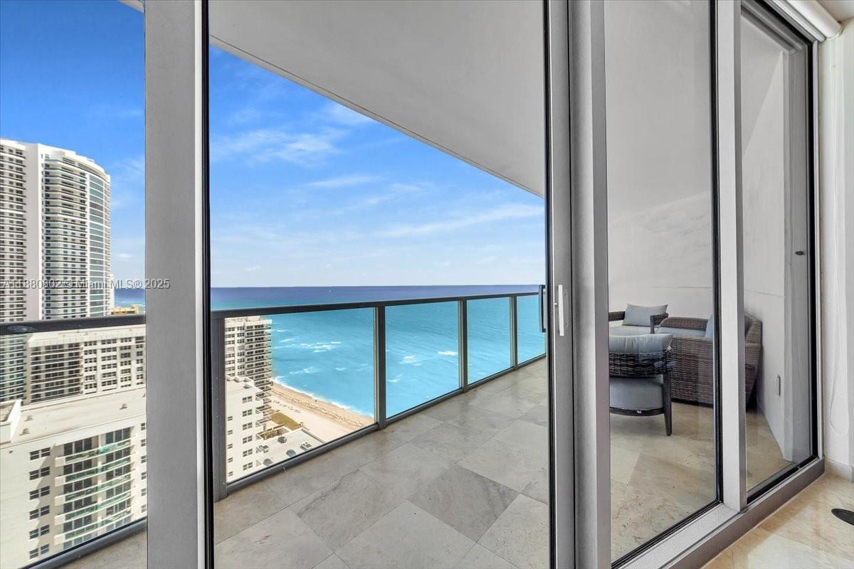 Photo of 3101 Ocean Dr #2307, Hollywood, Florida, 33019 -