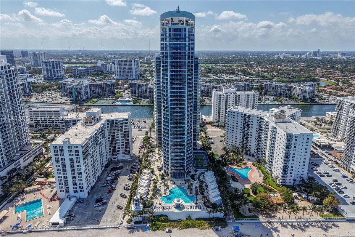 Photo of 3101 Ocean Dr  #2307, Hollywood, Florida, 33019 - 