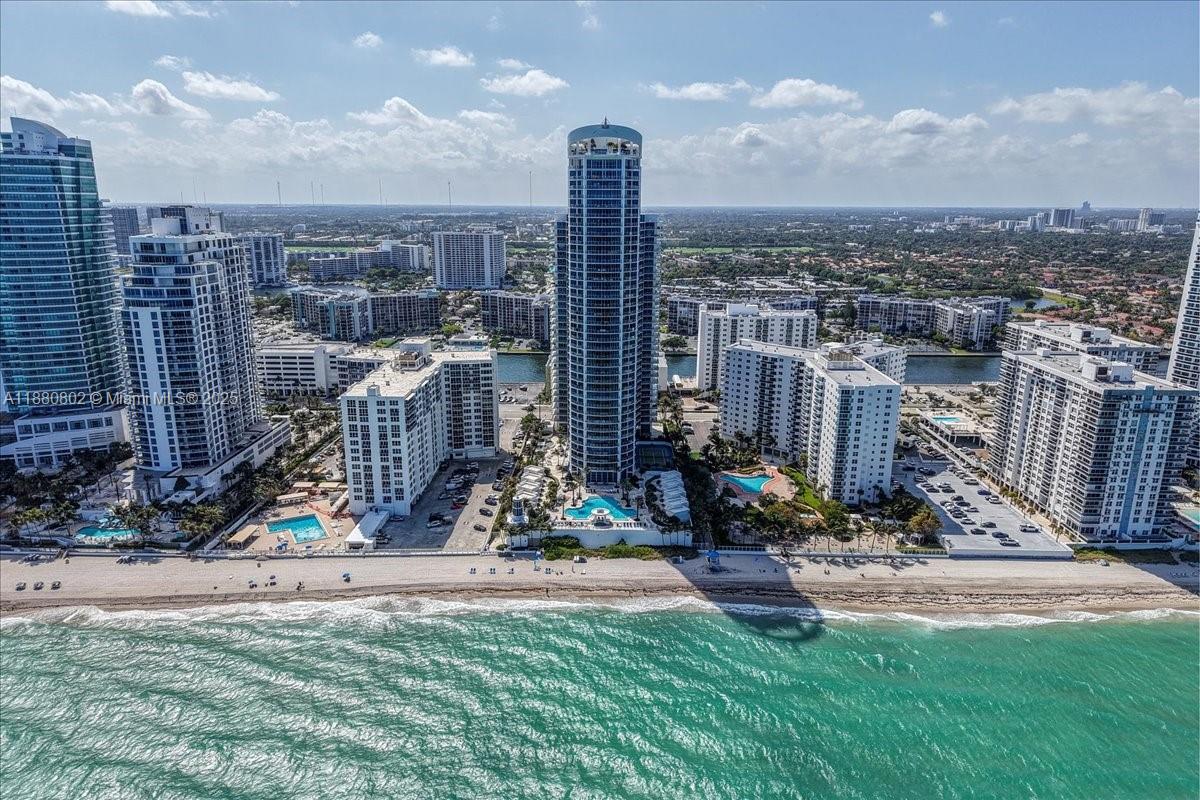 Photo of 3101 Ocean Dr  #2307, Hollywood, Florida, 33019 - 