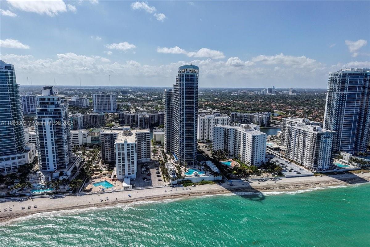 Photo of 3101 Ocean Dr  #2307, Hollywood, Florida, 33019 - 