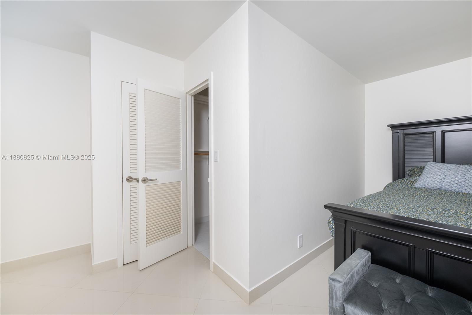 Photo of 2030 Ocean Dr  #227, Hallandale Beach, Florida, 33009 - WALKING CLOSET