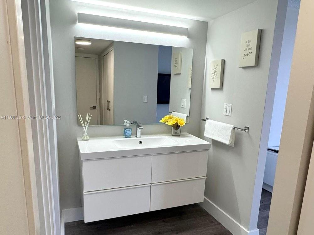 Photo of 20301 Country Club Dr  #2522, Aventura, Florida, 33180 - 
