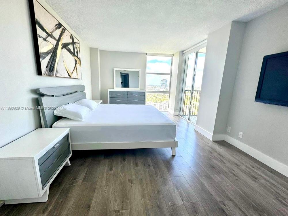 Photo of 20301 Country Club Dr  #2522, Aventura, Florida, 33180 - 