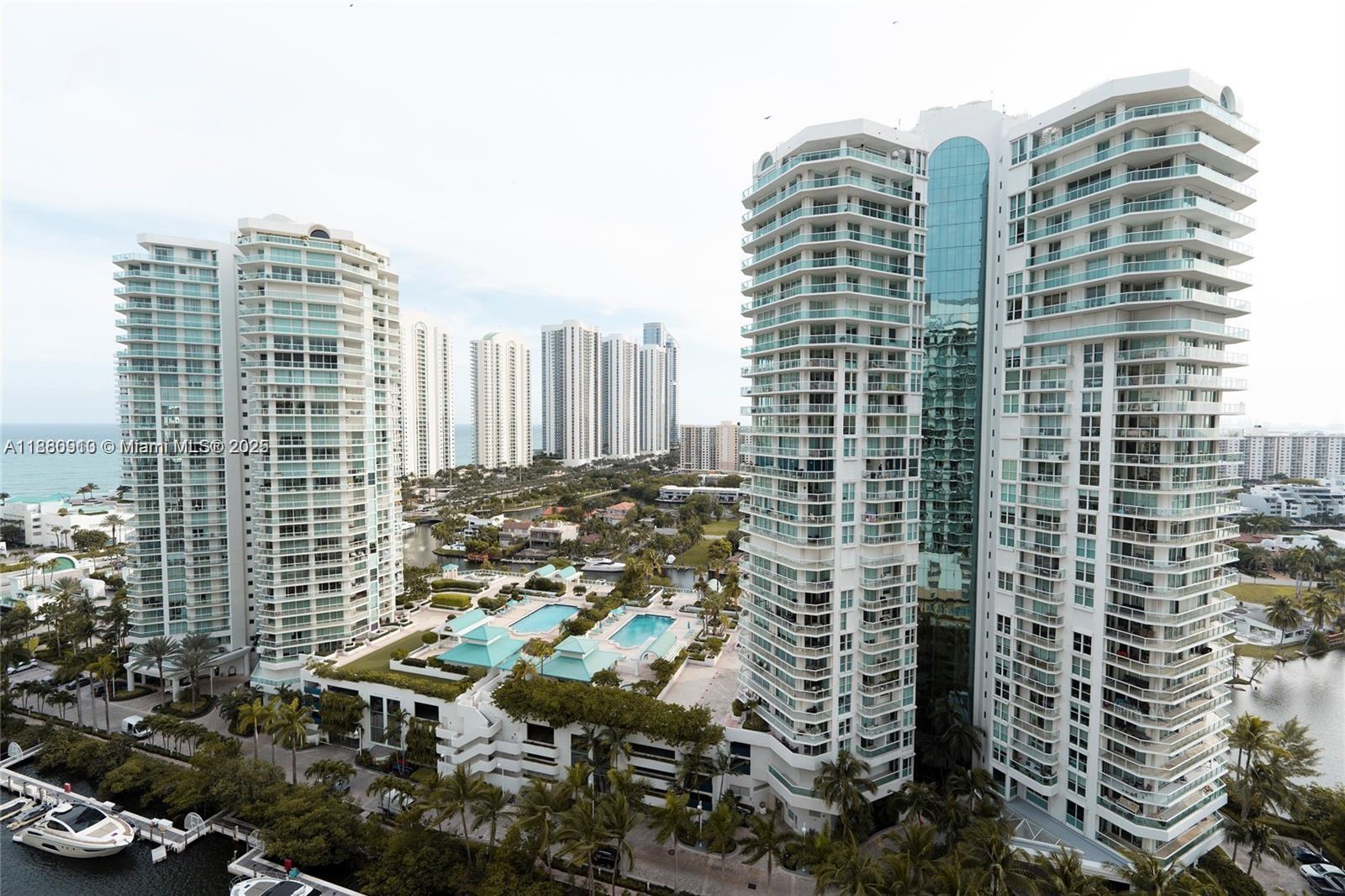 See details 4-1802 3 / 4 1892 sq. ft. $ 2025-09-18 0 Photo