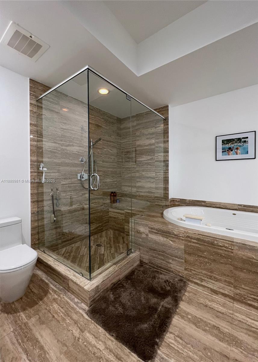 Ver detalles 507 2 / 3 2084 sq. ft. $ 2025-09-18 0 foto