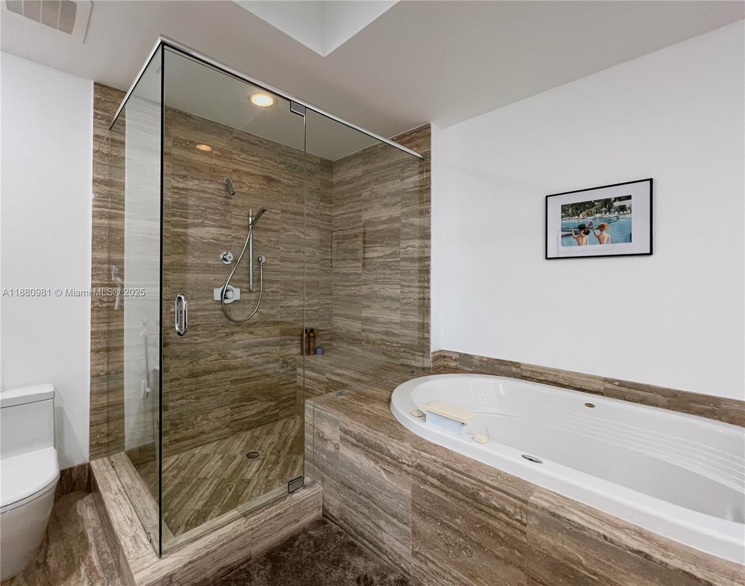 Ver detalles 507 2 / 3 2084 sq. ft. $ 2025-09-18 0 foto