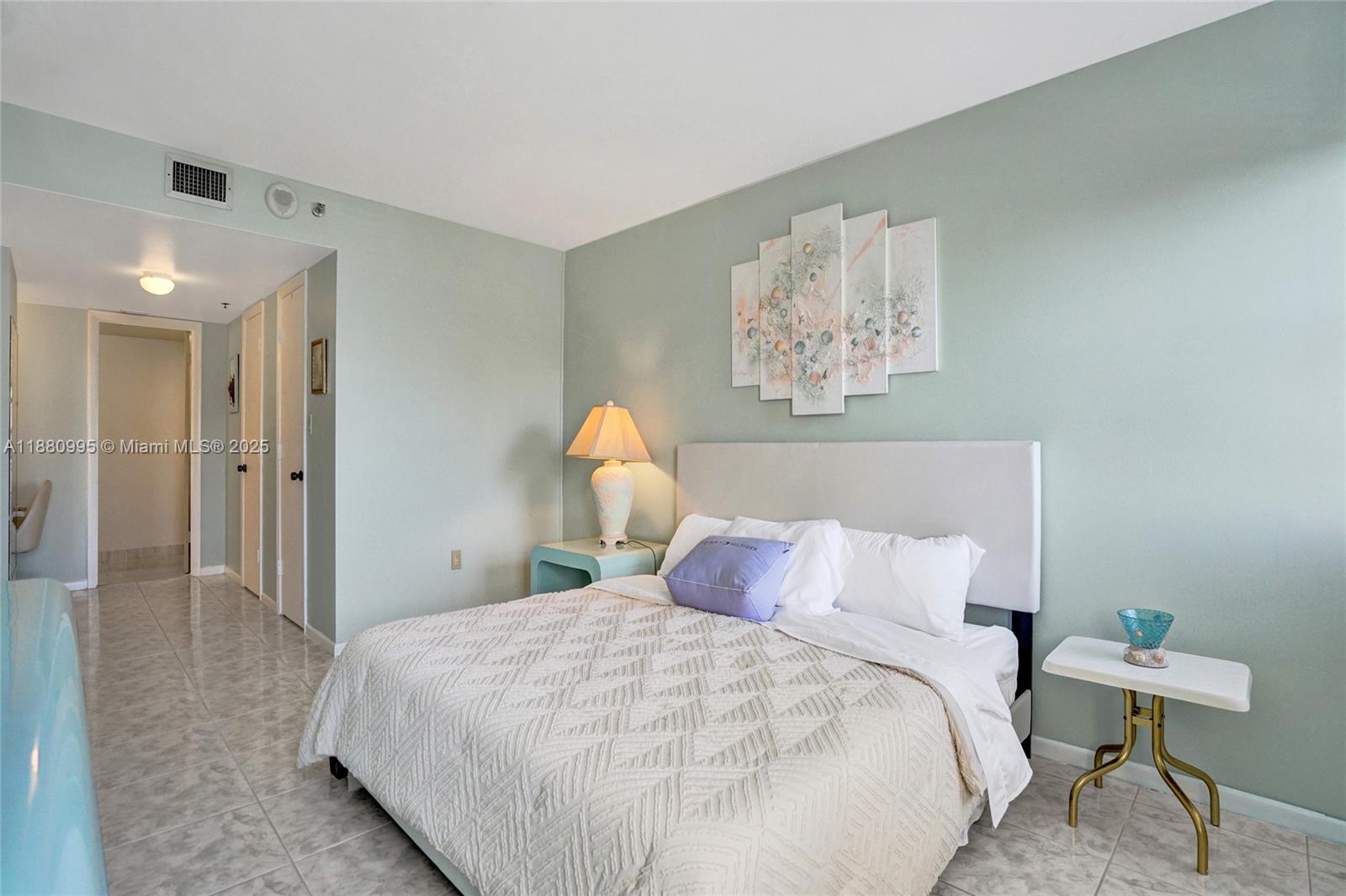 Photo of 1201 Ocean Dr  #1010S, Hollywood, Florida, 33019 - 