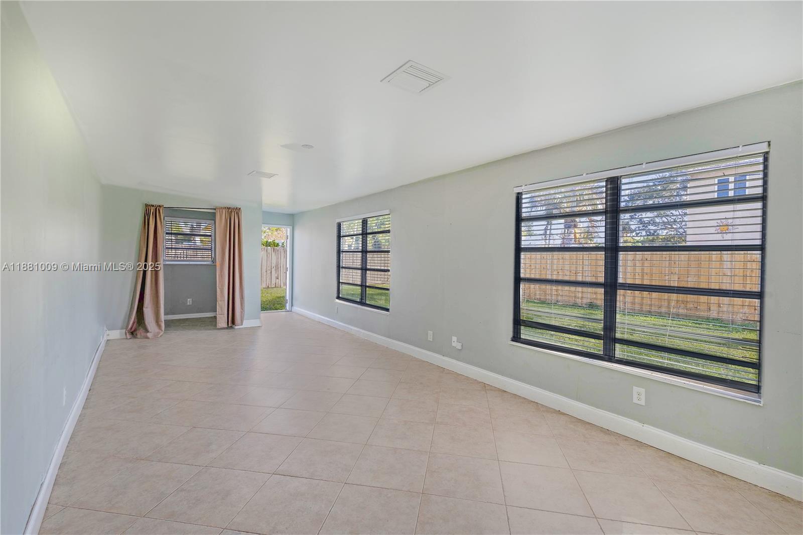 4410 4 / 2 1940 sq. ft. $ 2025-09-18 0 Photo