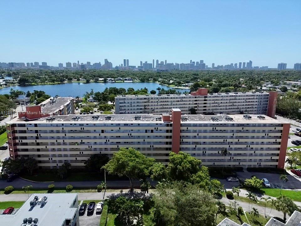 717-1 2 / 2 1315 sq. ft. $ 2025-09-18 0 Photo