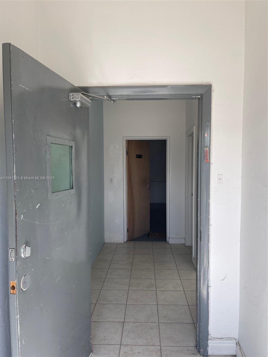 See details A / sq. ft. $ 2025-09-18 0 Photo