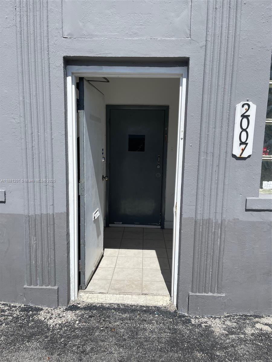 See details A / sq. ft. $ 2025-09-18 0 Photo