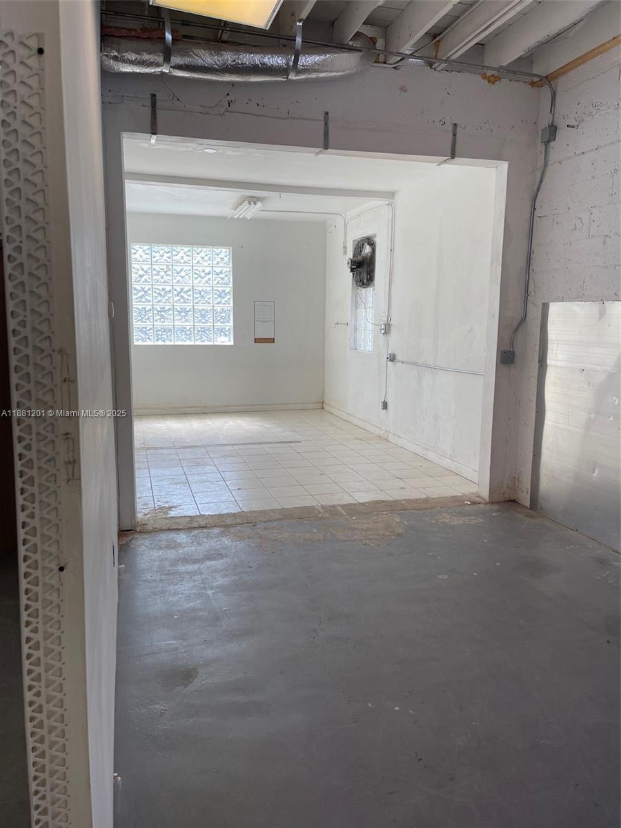 See details A / sq. ft. $ 2025-09-18 0 Photo
