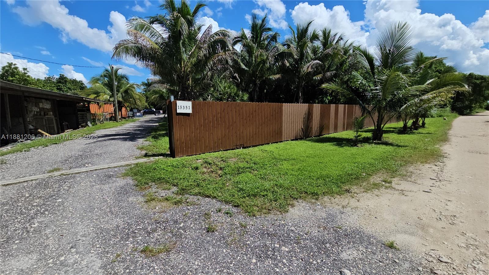   /   sq. ft. $ 2025-09-18 0 Photo