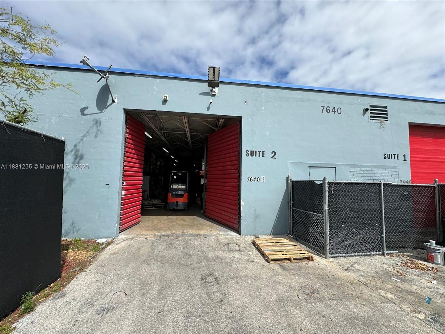   /   sq. ft. $ 2025-09-18 0 Photo