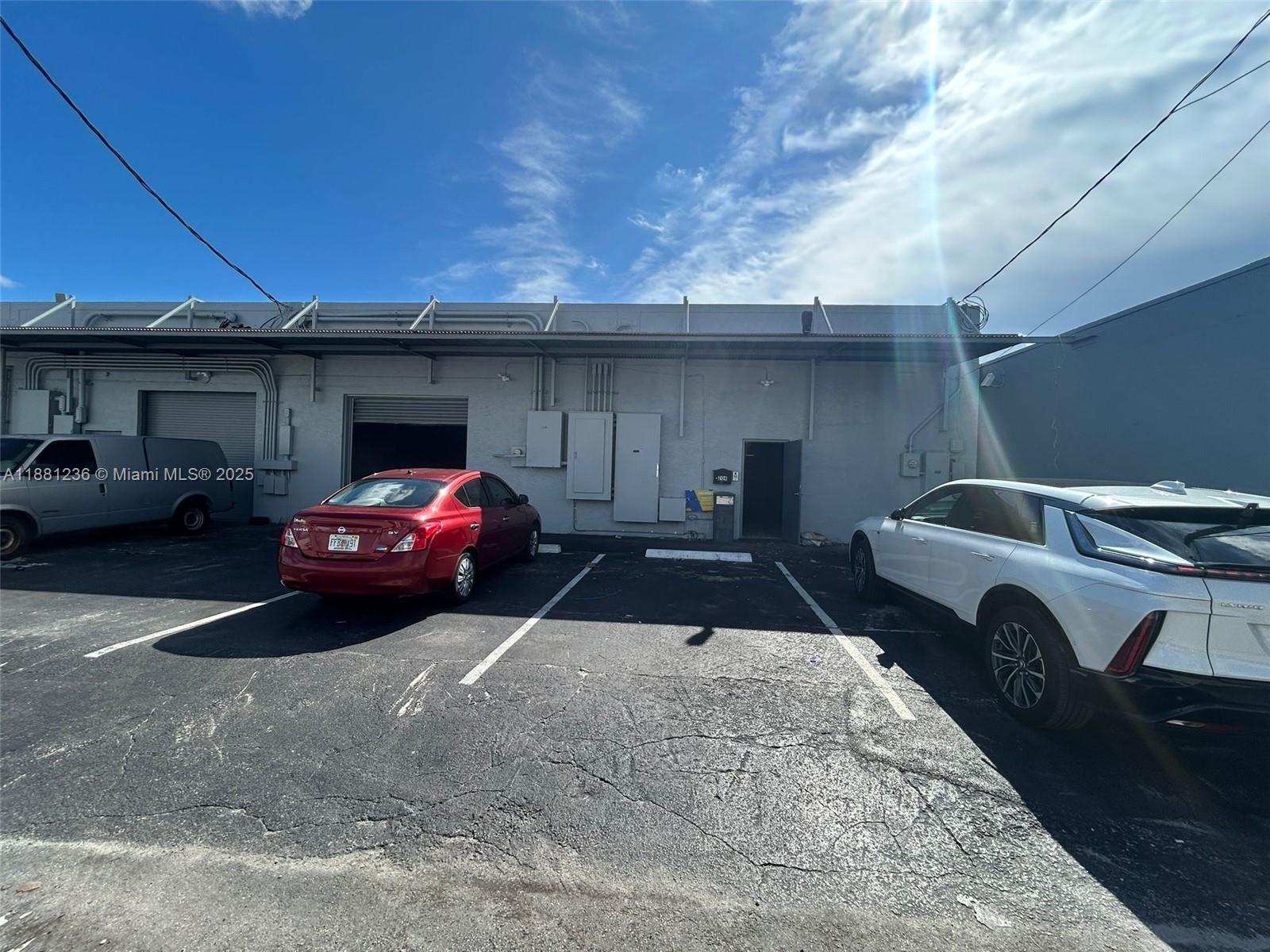   /   sq. ft. $ 2025-09-18 0 Photo