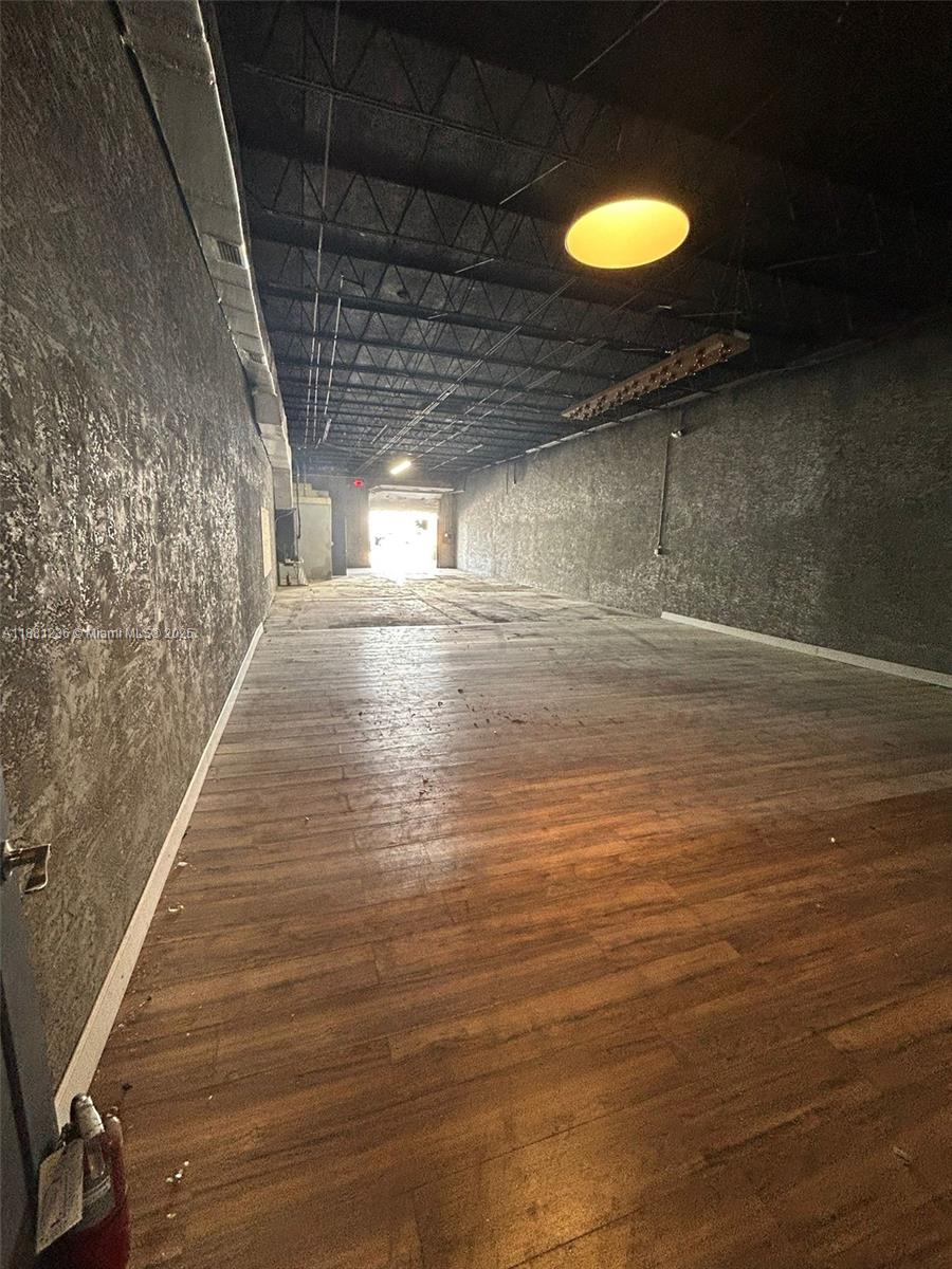   /   sq. ft. $ 2025-09-18 0 Photo