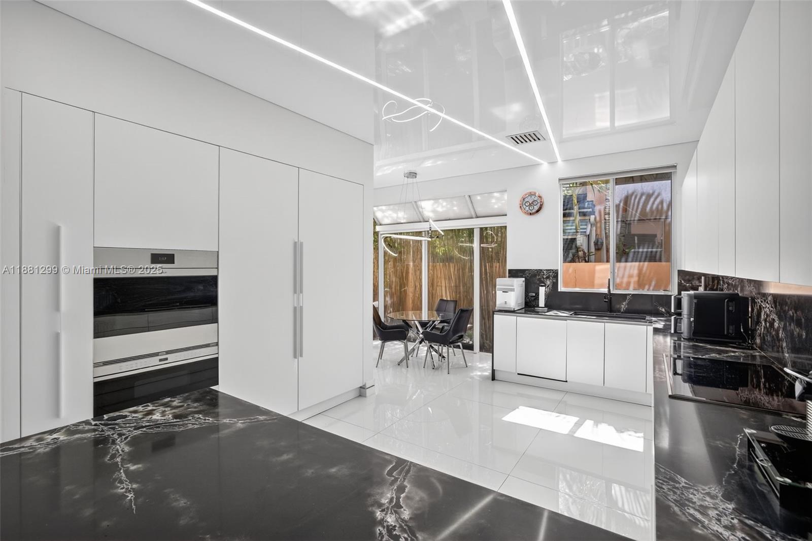 Photo of 3710 208th Ter  (3710), Aventura, Florida, 33180 - 