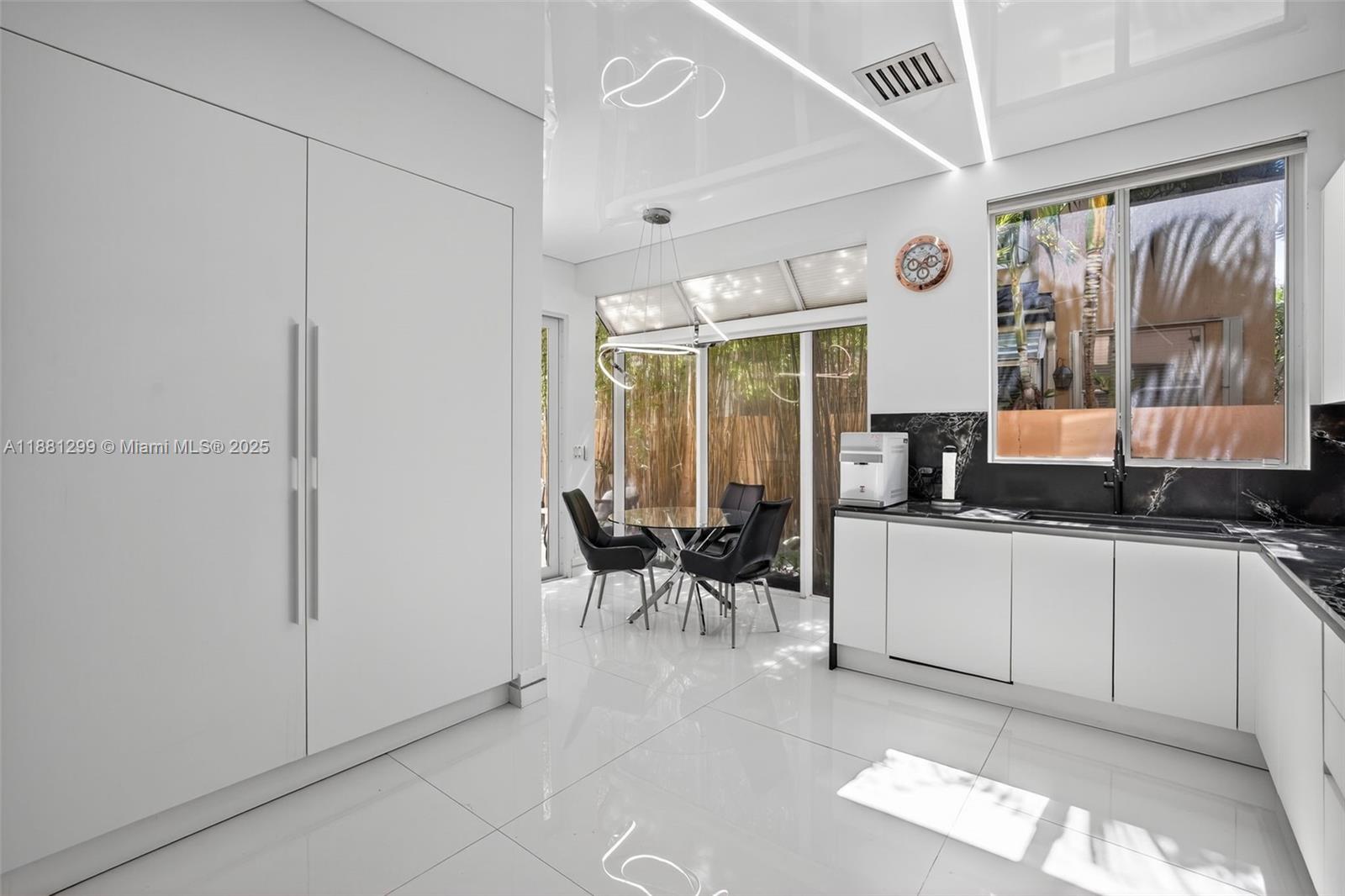 Photo of 3710 208th Ter  (3710), Aventura, Florida, 33180 - 