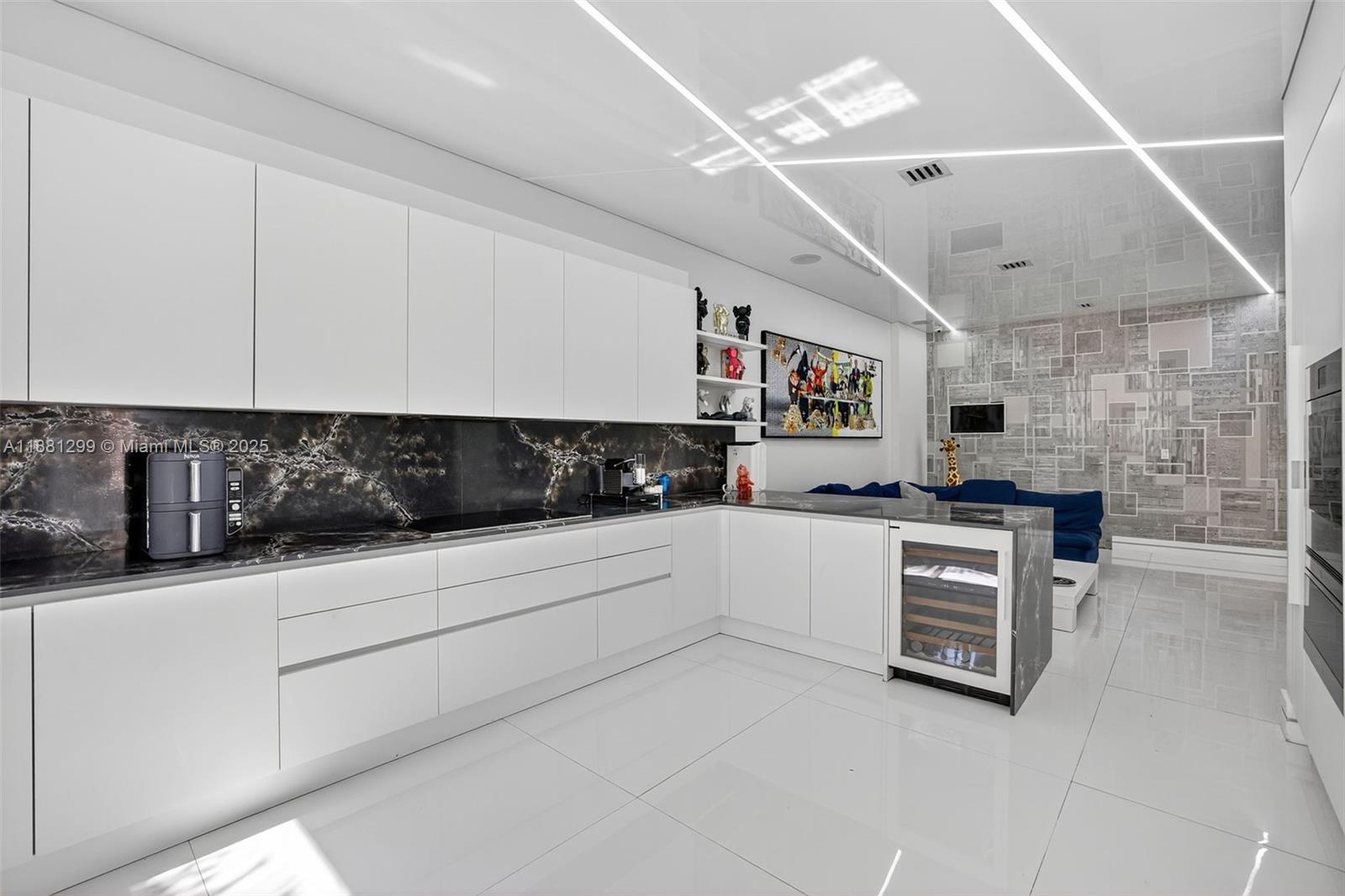 Photo of 3710 208th Ter  (3710), Aventura, Florida, 33180 - 