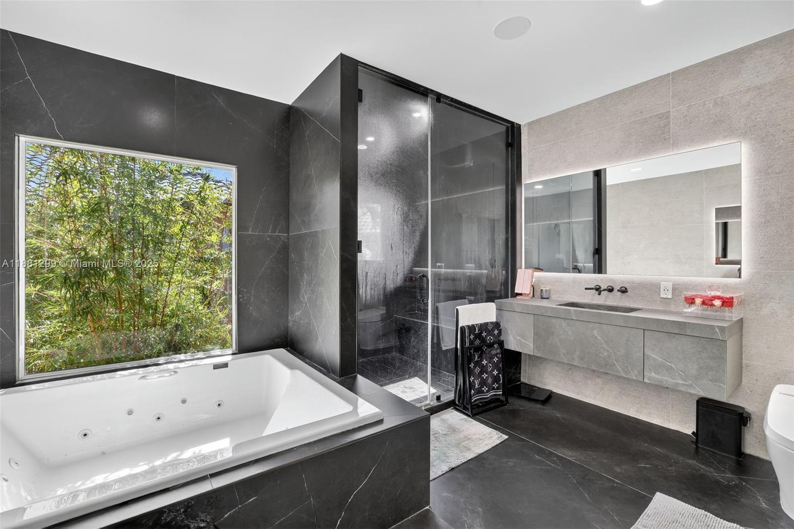 Photo of 3710 208th Ter  (3710), Aventura, Florida, 33180 - 