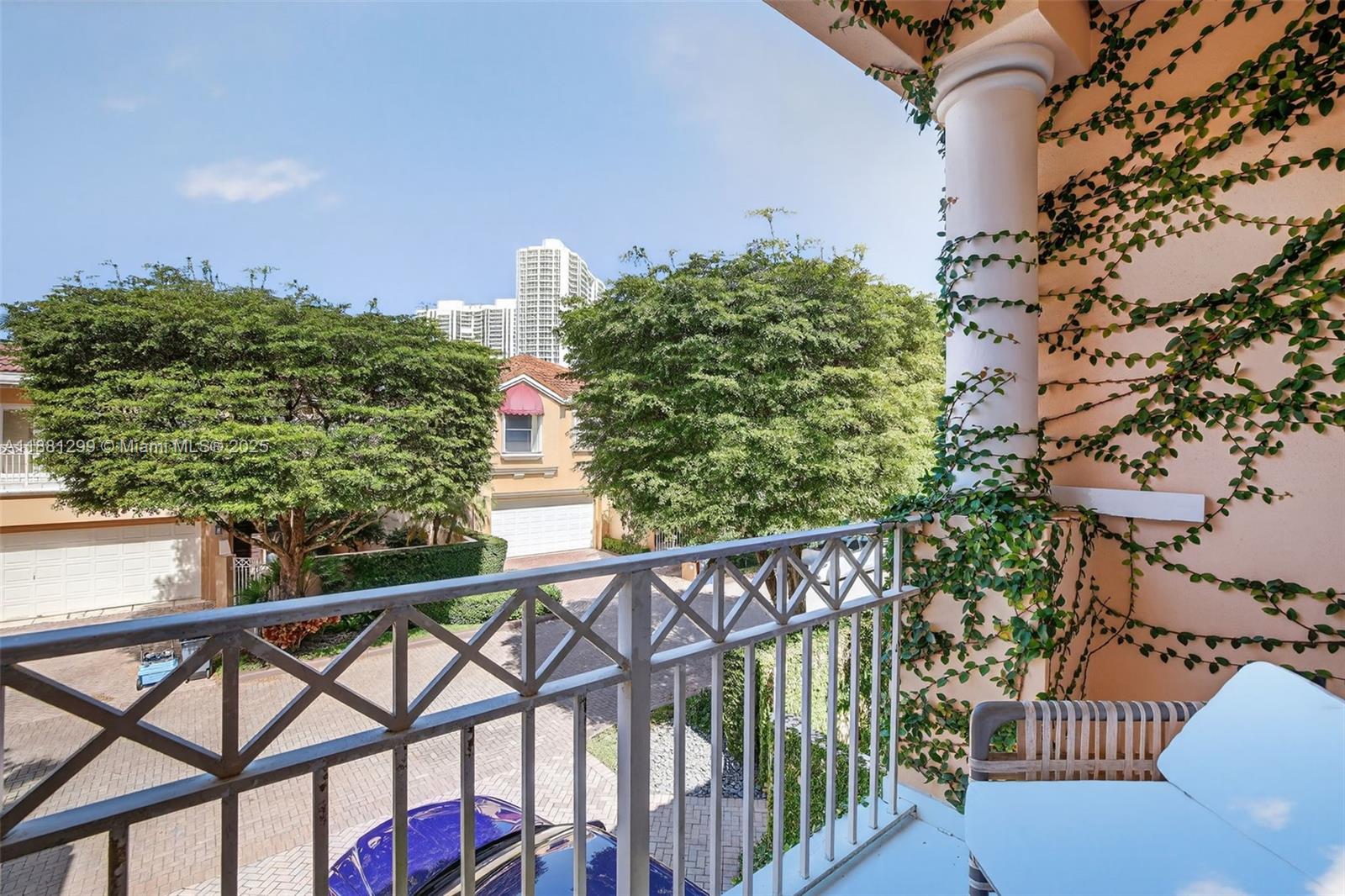 Photo of 3710 208th Ter  (3710), Aventura, Florida, 33180 - 