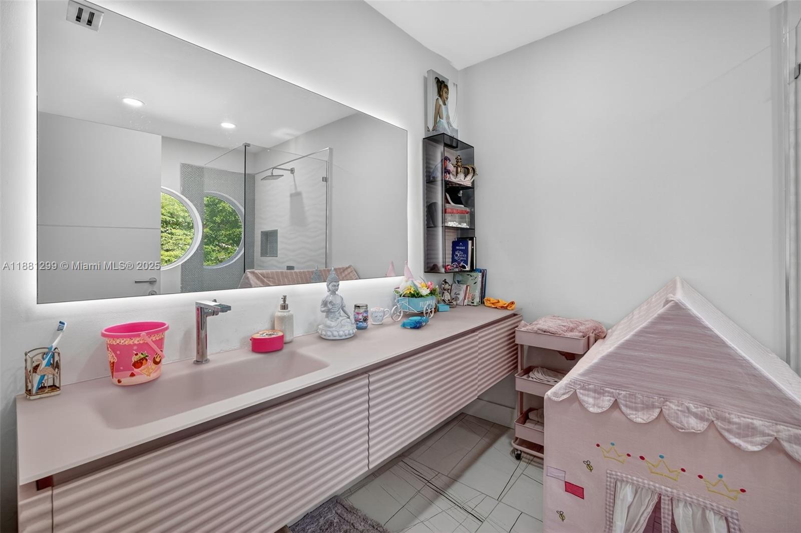 Photo of 3710 208th Ter  (3710), Aventura, Florida, 33180 - 