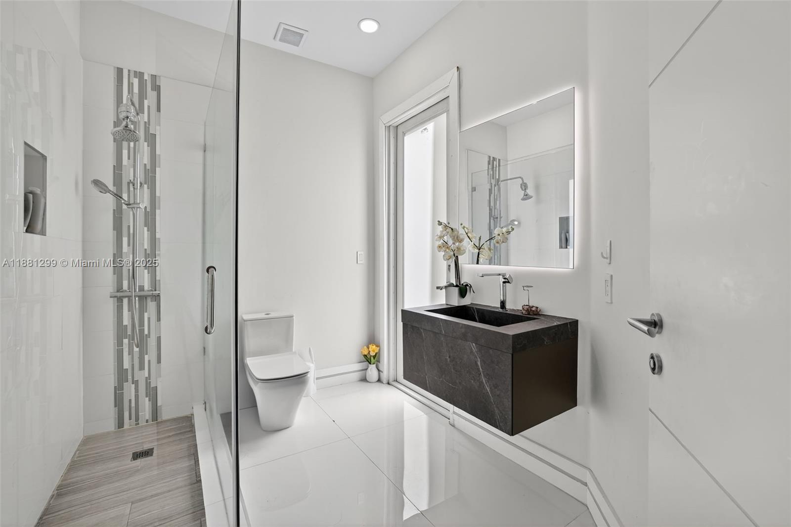 Photo of 3710 208th Ter  (3710), Aventura, Florida, 33180 - 