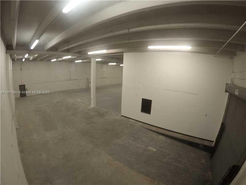 1740  /   sq. ft. $ 2025-09-18 0 Photo