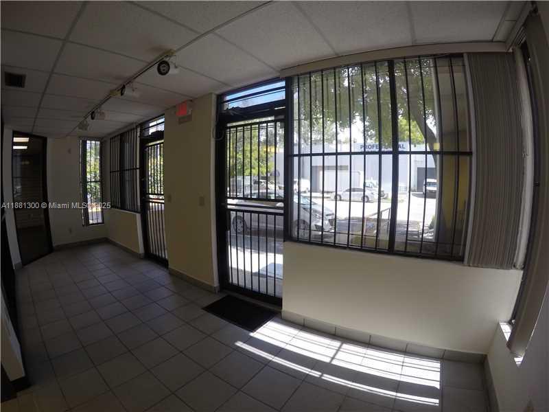 1740  /   sq. ft. $ 2025-09-18 0 Photo