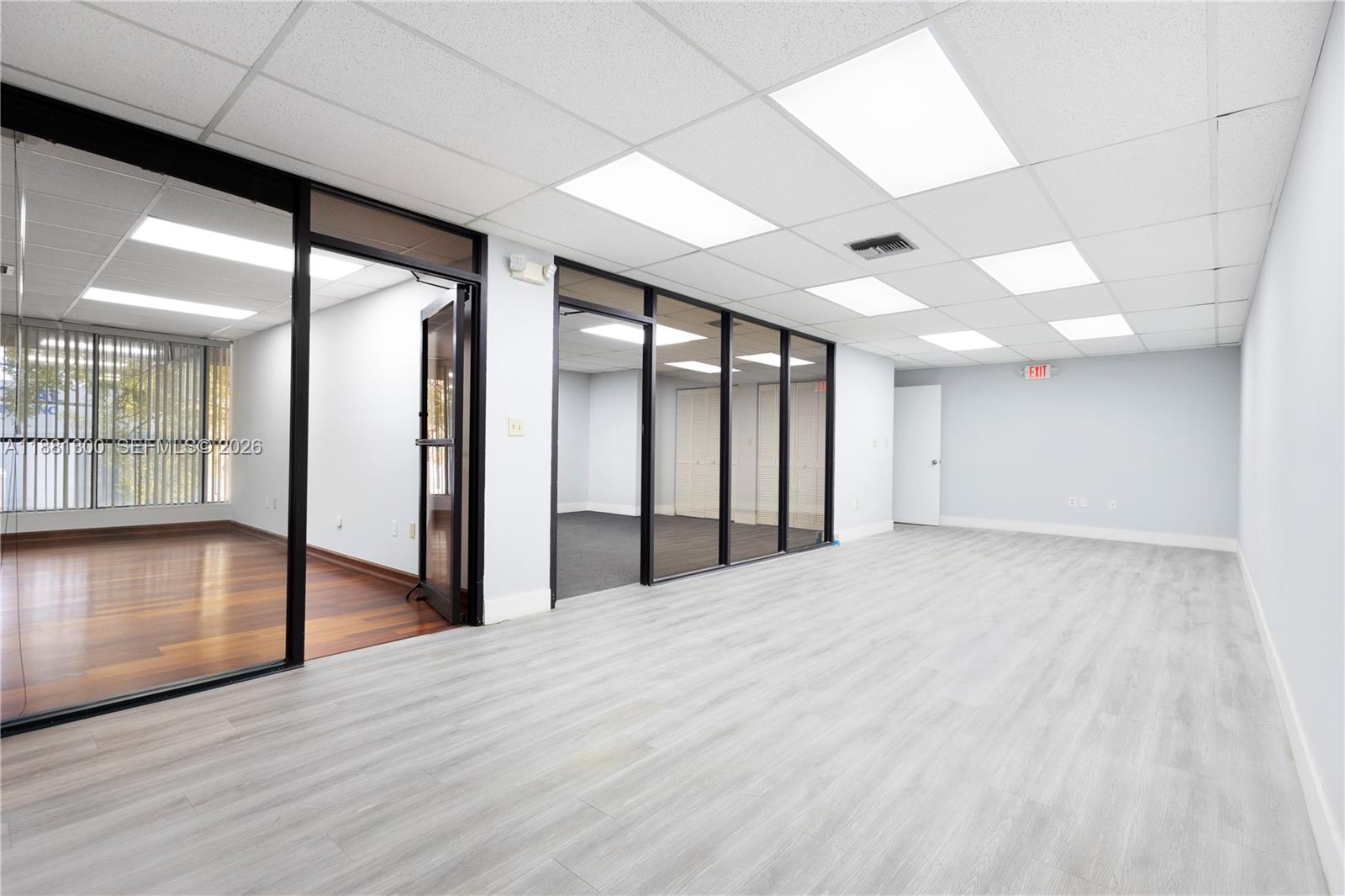 1740  /   sq. ft. $ 2025-09-18 0 Photo