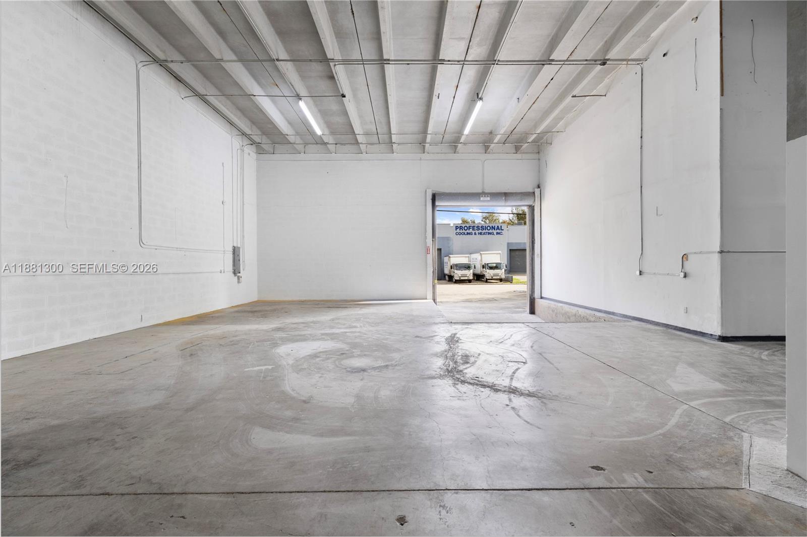 1740  /   sq. ft. $ 2025-09-18 0 Photo