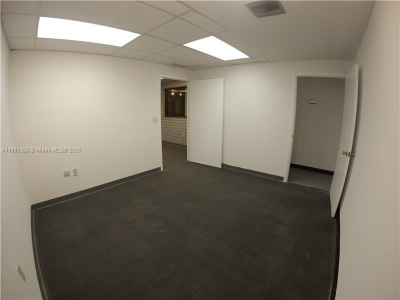 1740  /   sq. ft. $ 2025-09-18 0 Photo