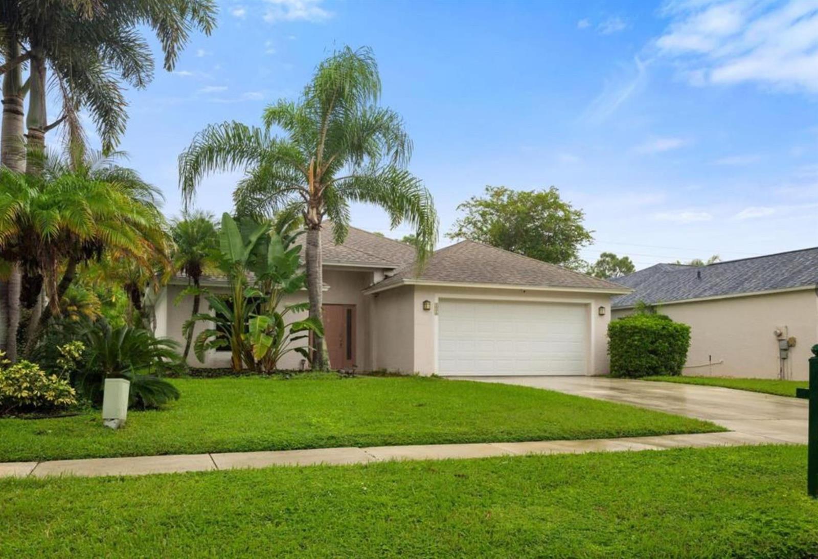 296 3 / 2 1798 sq. ft. $ 2026-01-08 0 foto