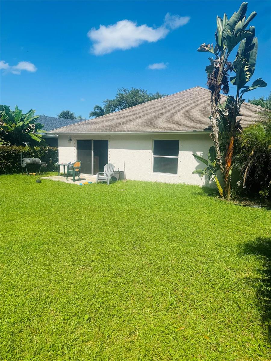296 3 / 2 1798 sq. ft. $ 2026-01-08 0 foto
