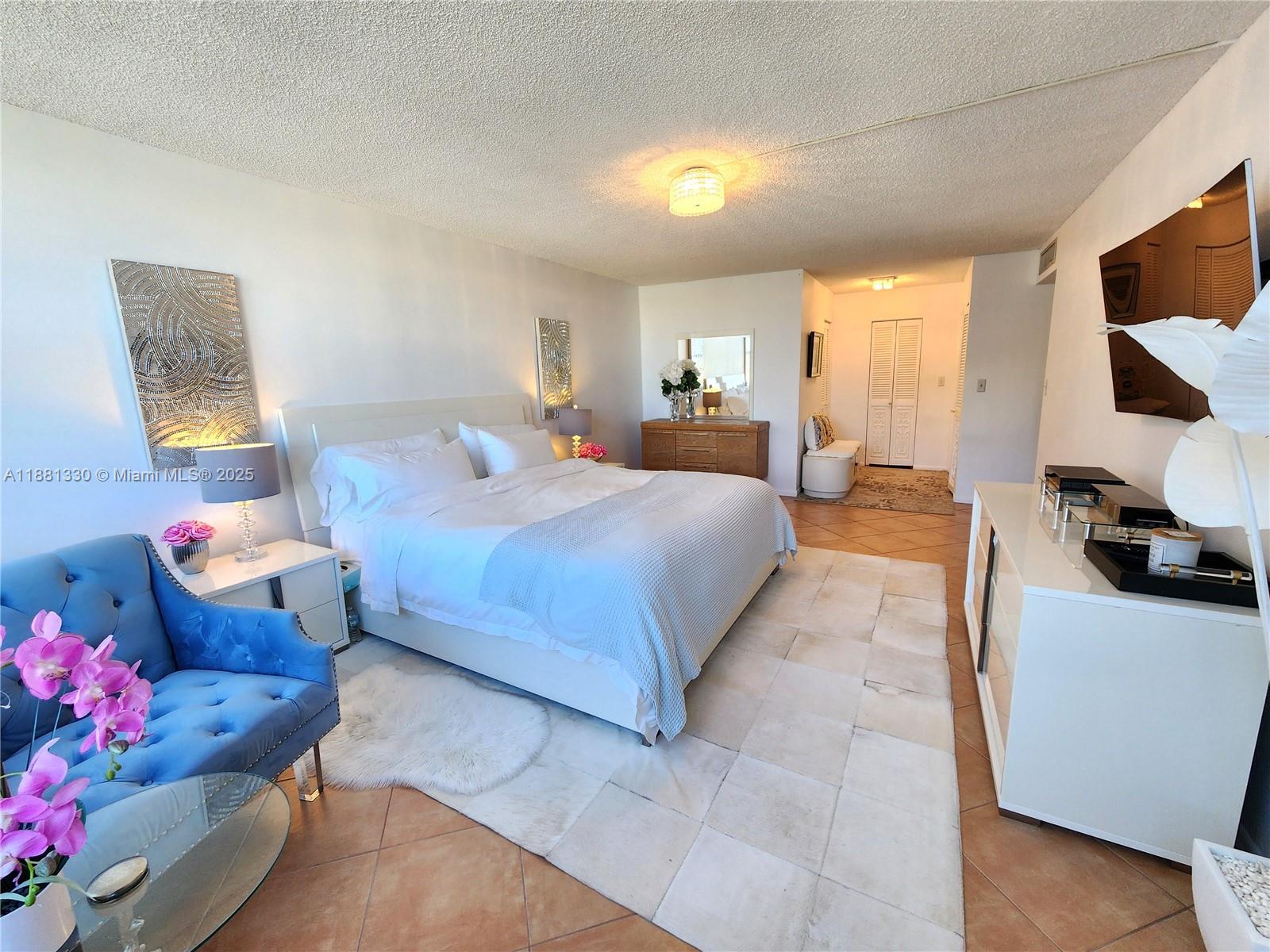 Photo of 2751 Ocean Dr  #1001N, Hollywood, Florida, 33019 - 