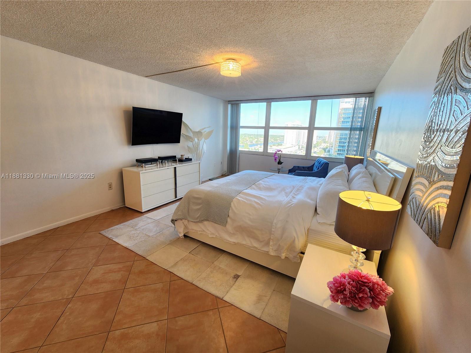 Photo of 2751 Ocean Dr  #1001N, Hollywood, Florida, 33019 - 