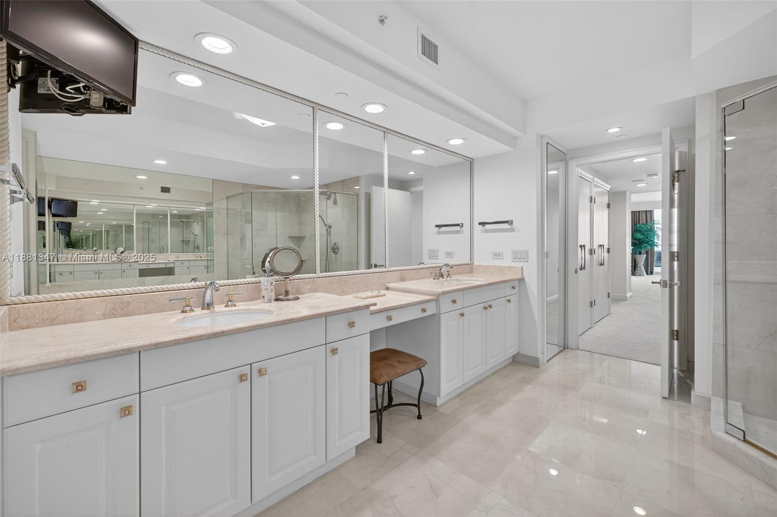 Photo of 3201 183rd St  #1405, Aventura, Florida, 33160 - 