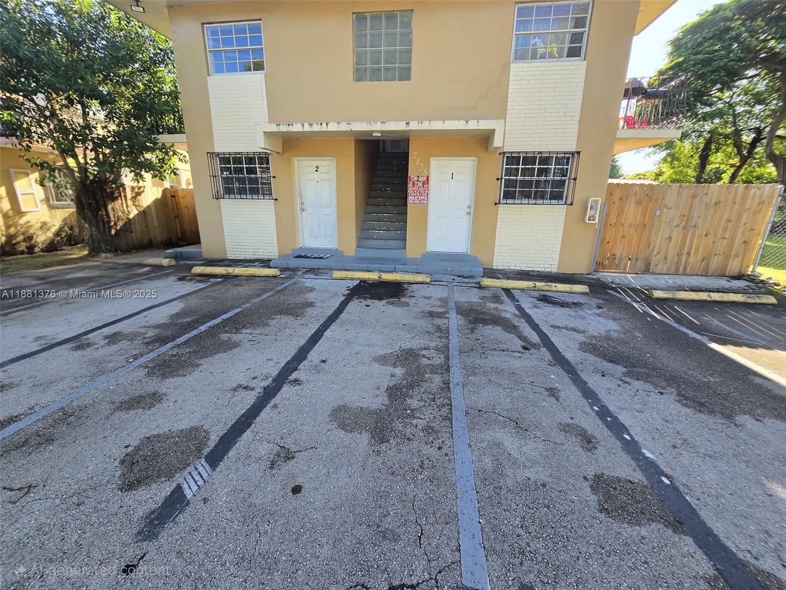 See details / 4421 sq. ft. $ 2025-09-18 0 Photo