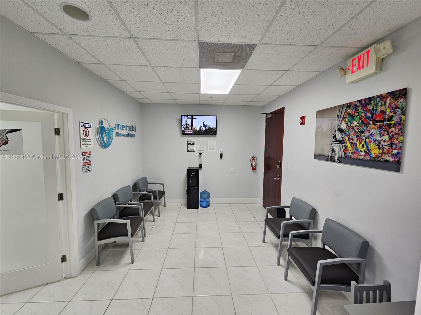 See details 235 & 237 / sq. ft. $ 2025-09-18 0 Photo
