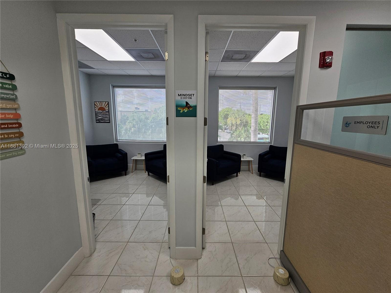 See details 235 & 237 / sq. ft. $ 2025-09-18 0 Photo