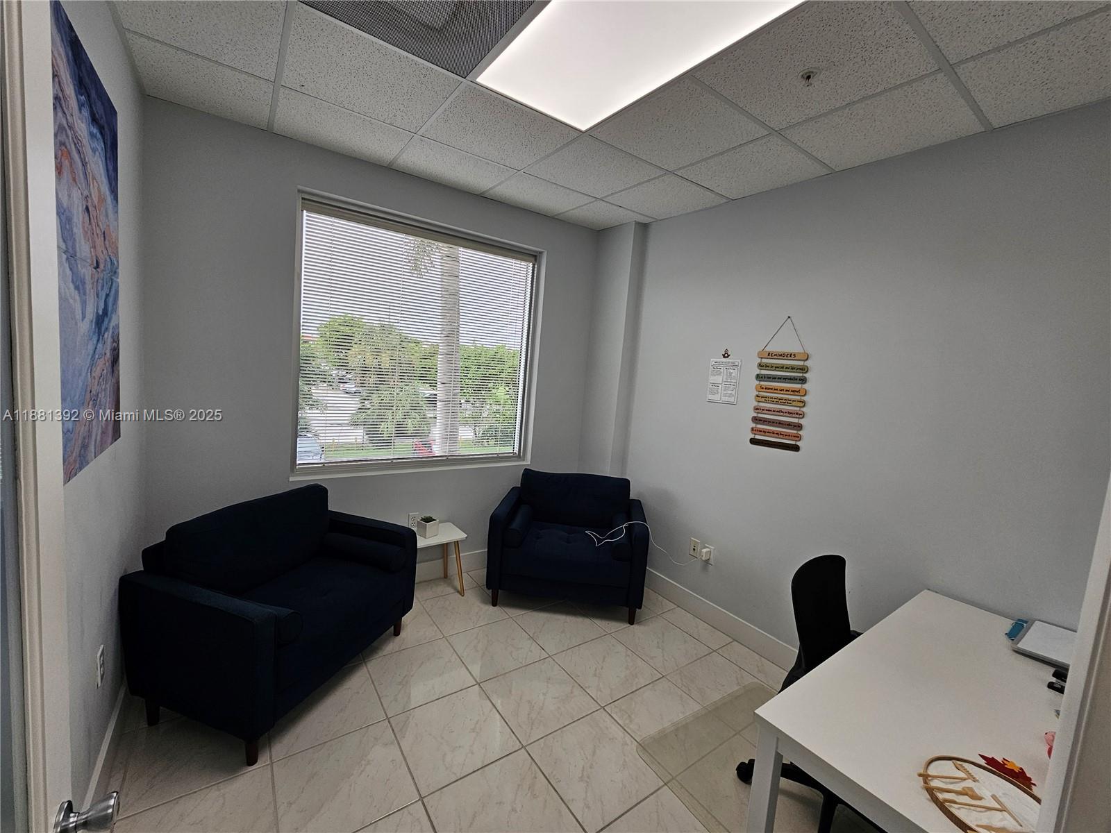 See details 235 & 237 / sq. ft. $ 2025-09-18 0 Photo