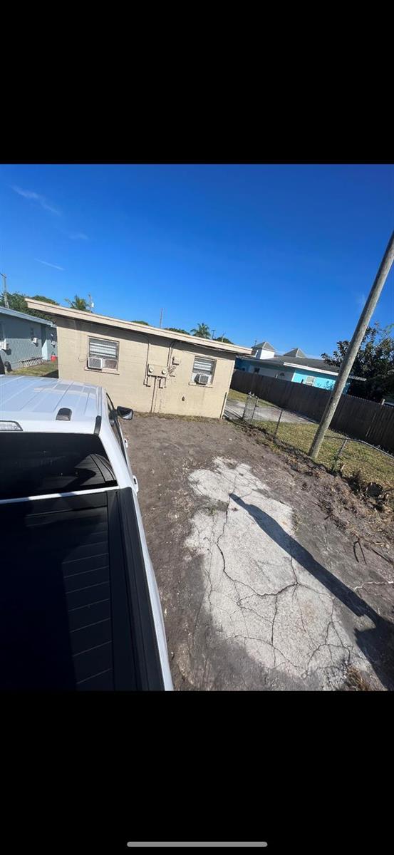   / 0 1064 sq. ft. $ 2026-03-20 0 foto