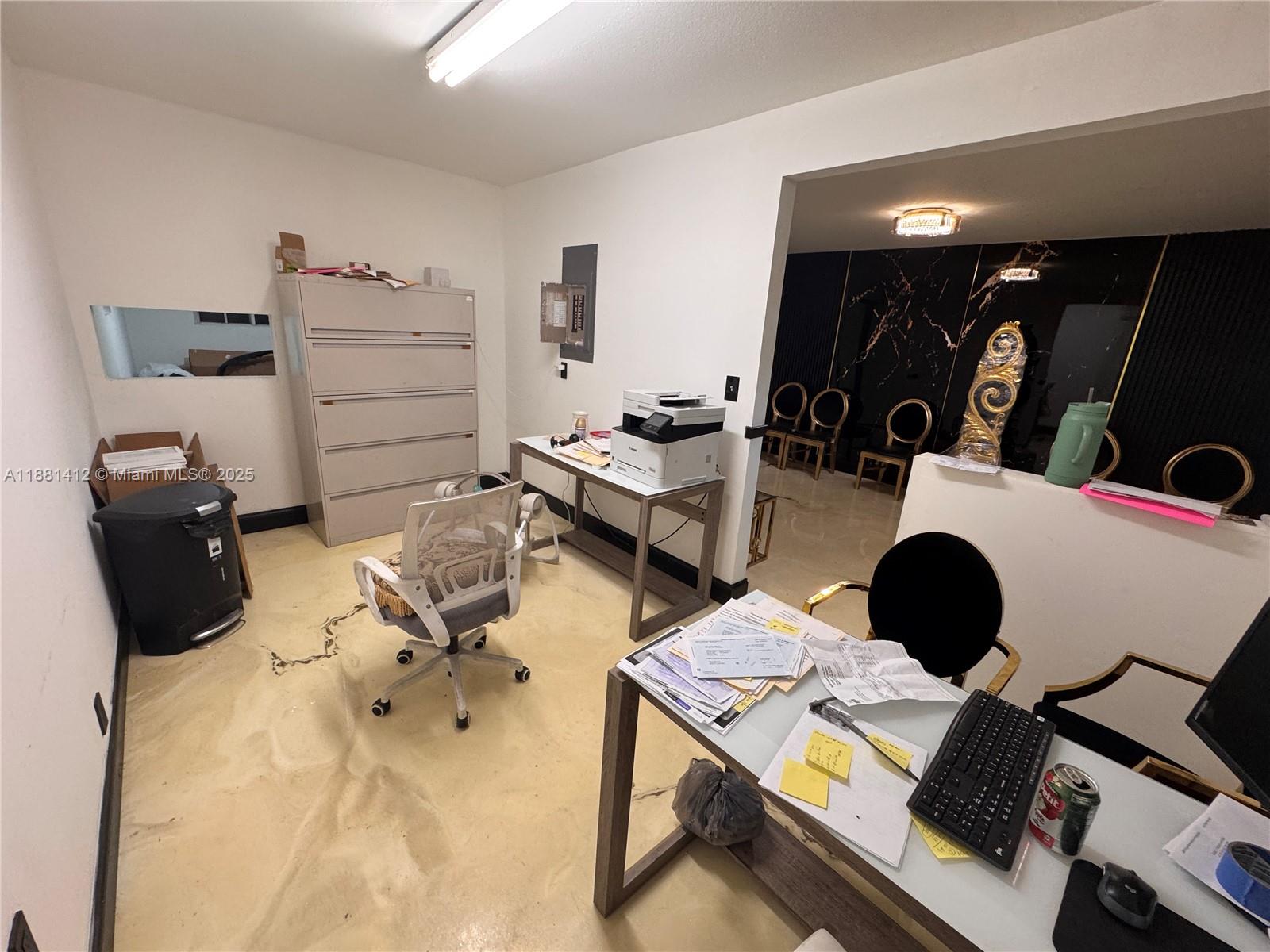   /   sq. ft. $ 2025-09-18 0 Photo