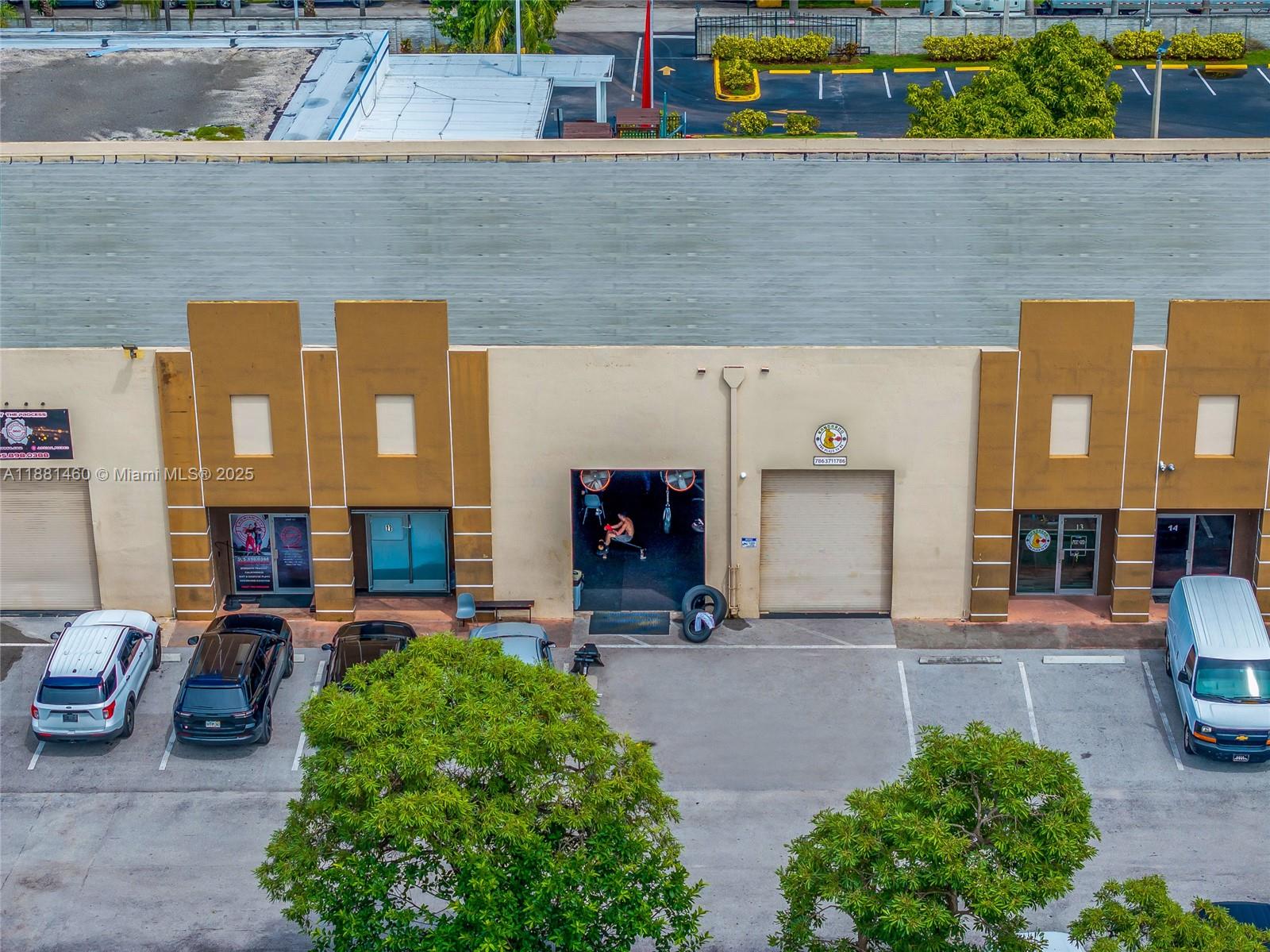E9  /   sq. ft. $ 2025-09-19 0 Photo
