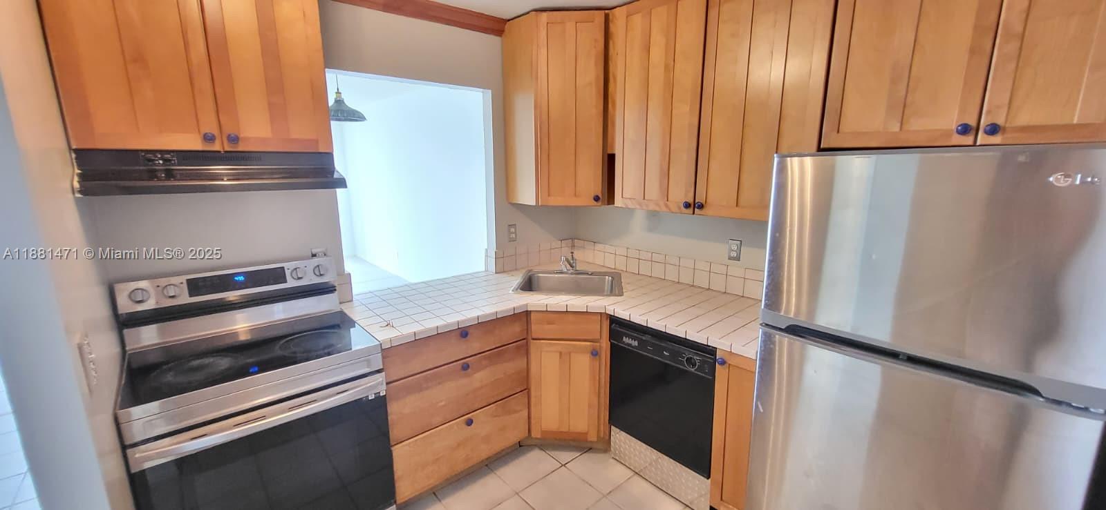Photo of 601 Three Islands Blvd  #510, Hallandale Beach, Florida, 33009 - 