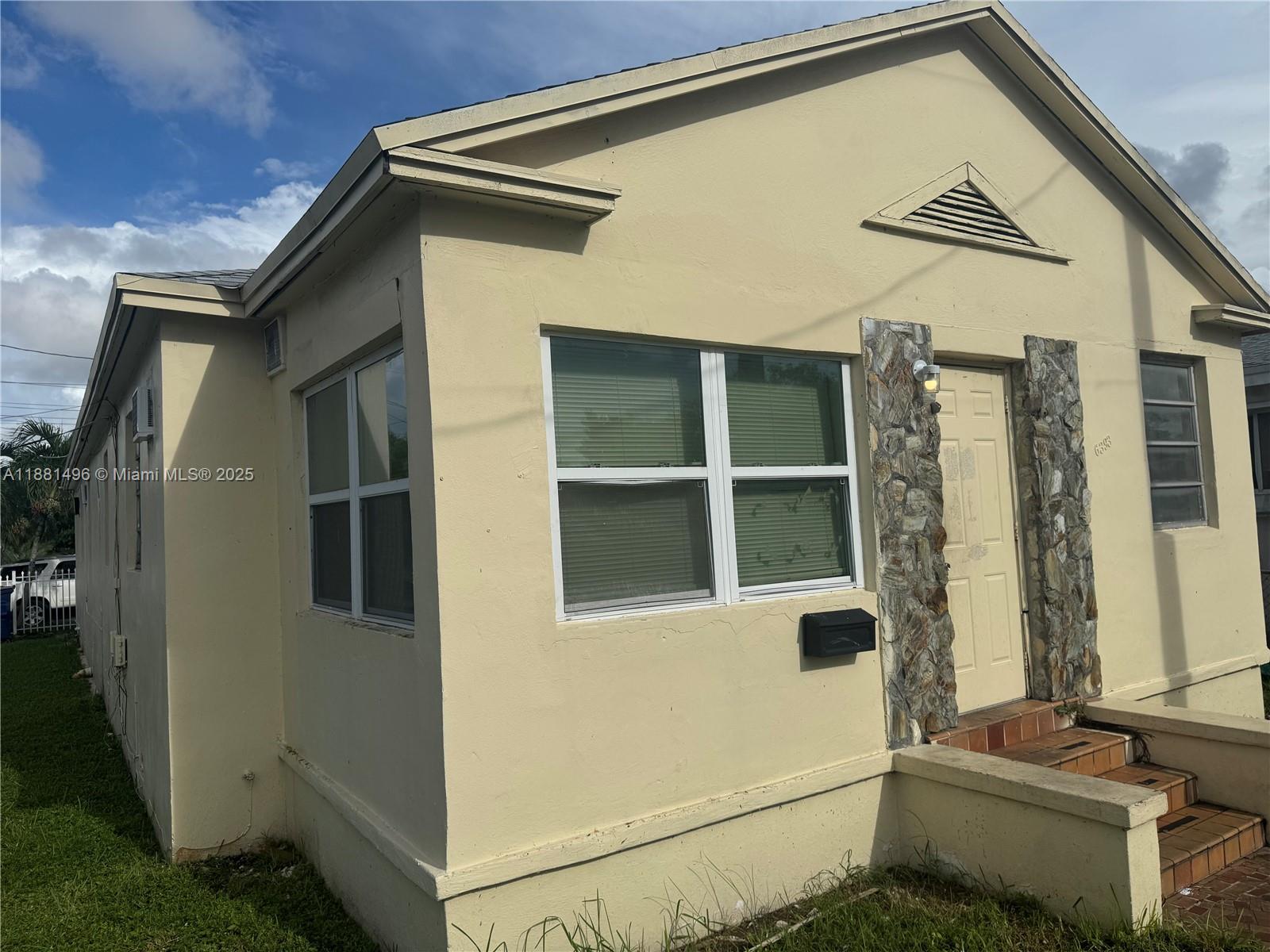 See details / 1772 sq. ft. $ 2025-09-19 0 Photo