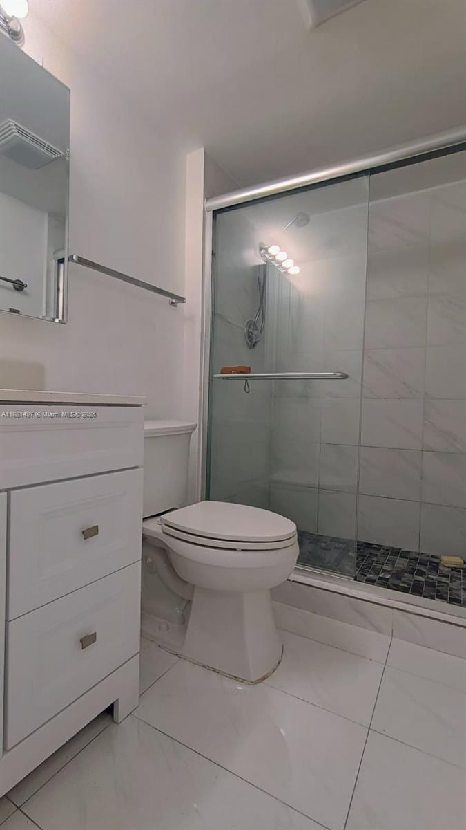 Photo of 3475 Country Club Dr  #408, Aventura, Florida, 33180 - 